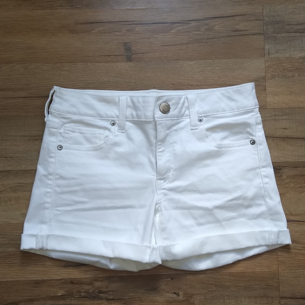 American Eagle Outfitters Midi Shorts Size 6